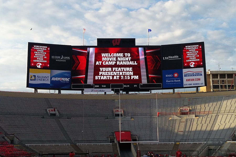 Rental LED Display Outdoor stadium application scene display Rental LED Display Outdoor stadium application scene display