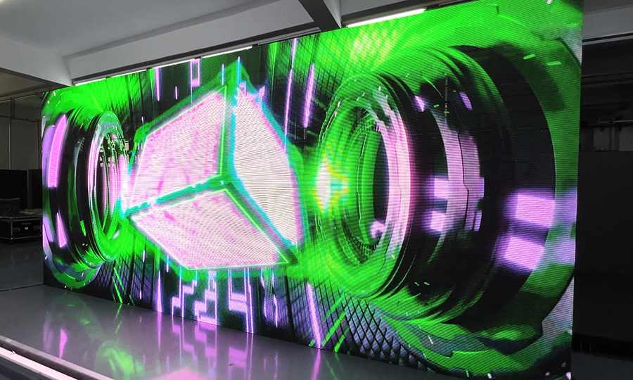 Stunning visuals on transparent LED