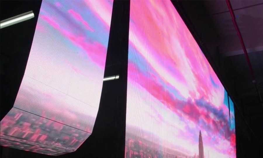 Rolling Curtain Displays