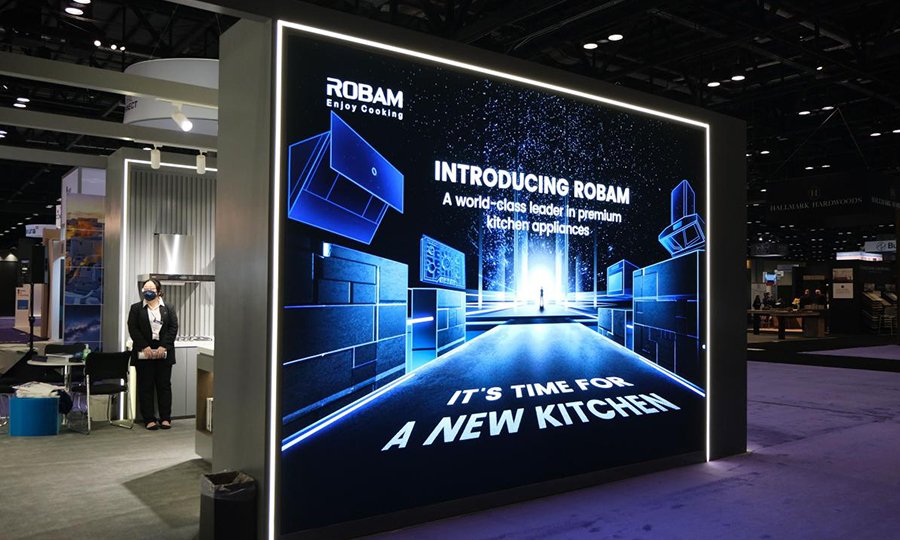 Transform-retail-with-P3-indoor-LED-displays