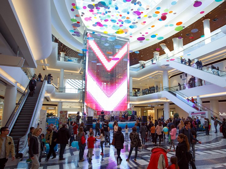 Transparent-LED-screen-enhances-retail-window