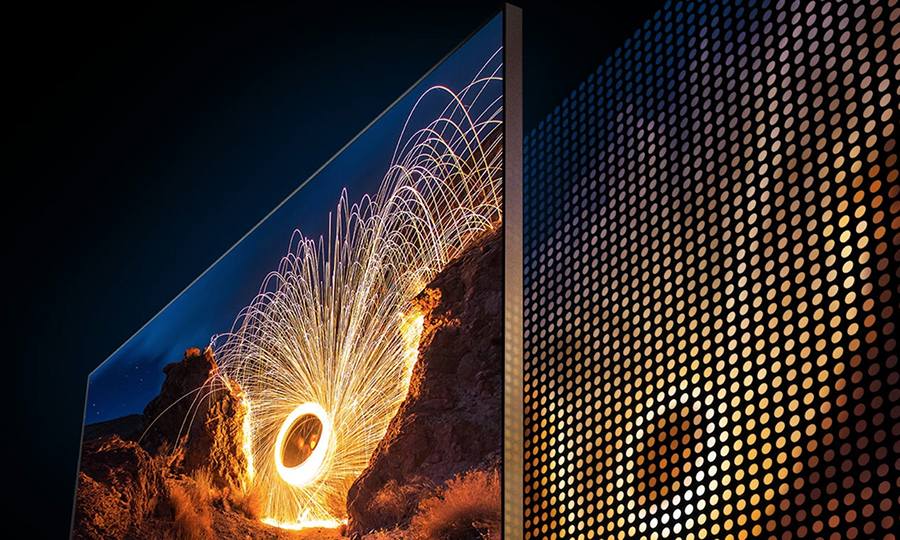 Explore-a-close-up-view-of-a-P5-LED-screen’s-pixel-pitch.