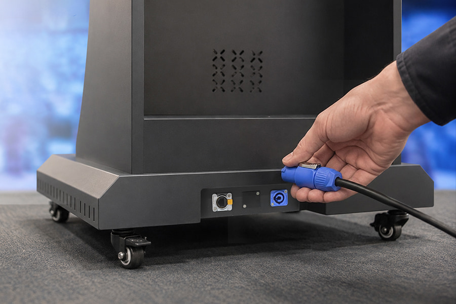Plug-and-play power setup for fast LED podium operation